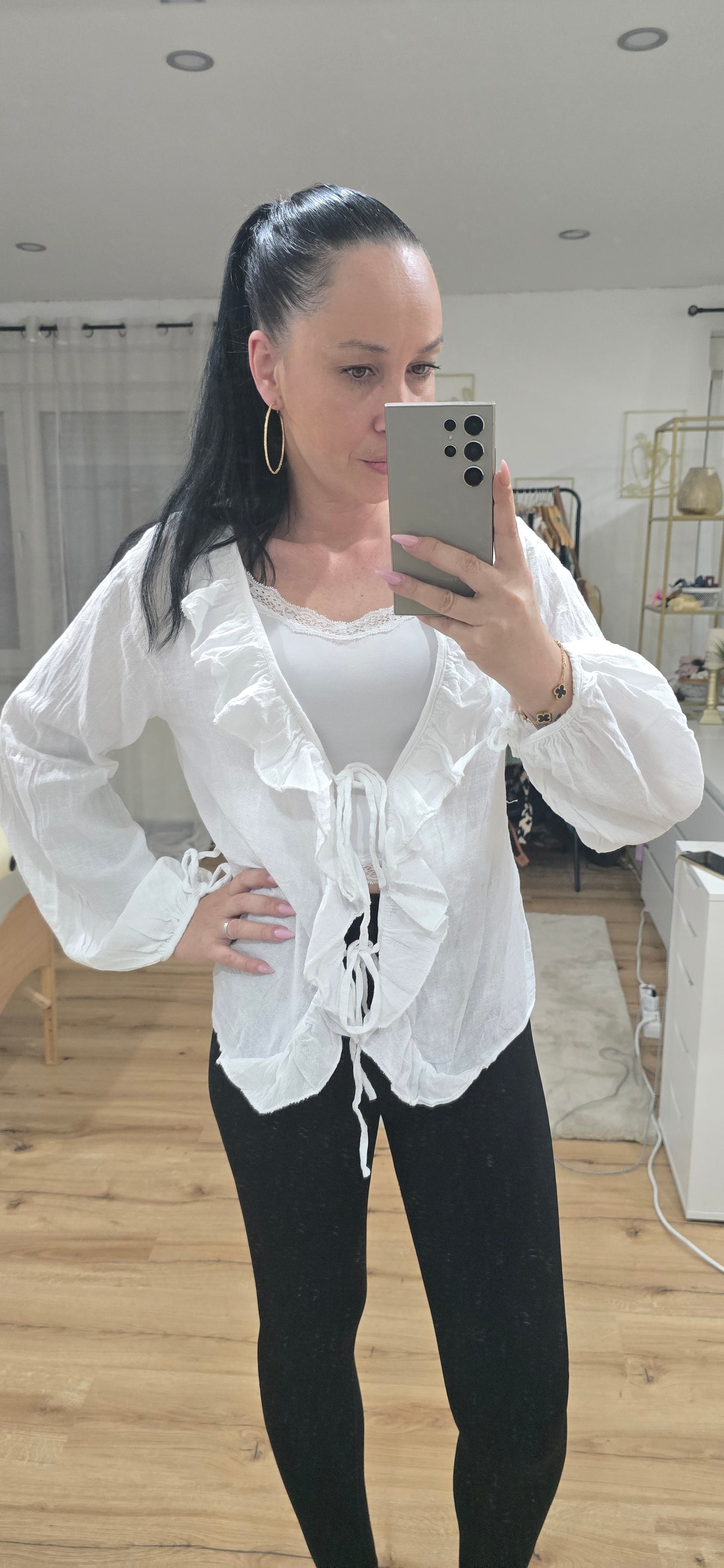 Bluse mit Rüschen -ATENA-