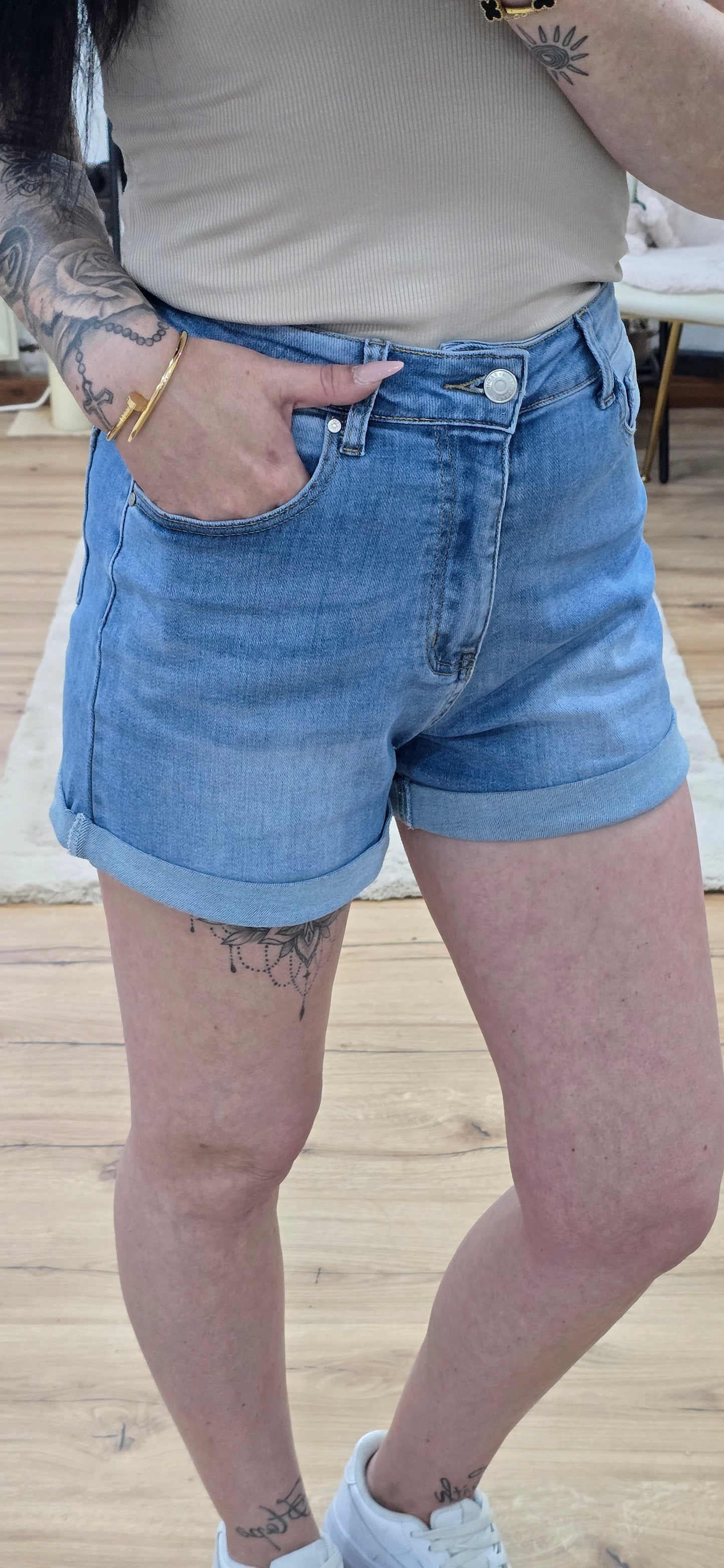 Jeans Shorts -MAGDA-